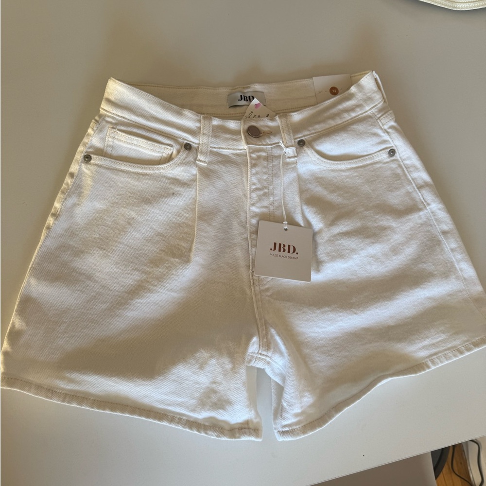 Just Black Denim White Jean Shorts NWT